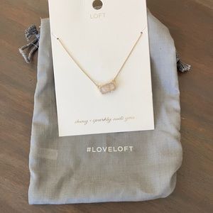 Loft necklace adjustable length